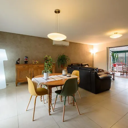 L'orinss - Maison Avec Jacuzzi Casa de Férias *